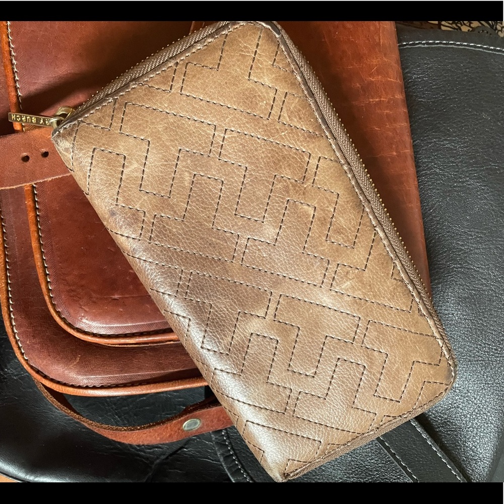 Tory Burch wallet